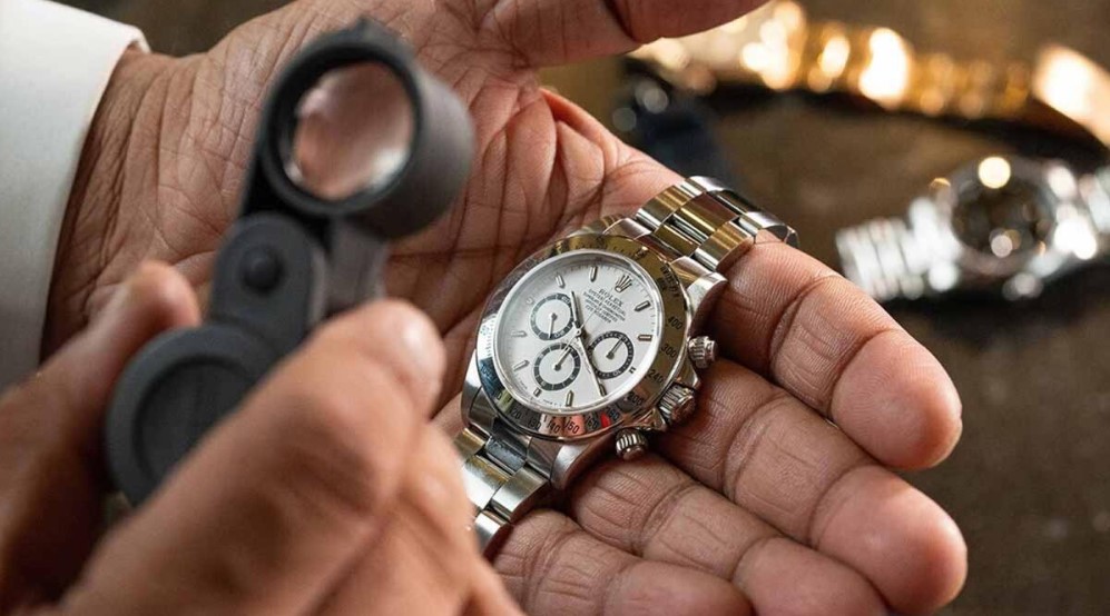 An Ultimate Guide to Buy Pre-owned Watches in Dubai